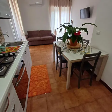 Borgo Marino * 산타 테레사 디 리바